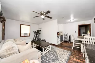 403 S Hill St, Alvin, TX 77511 - Photo 15