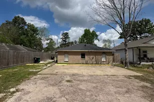 9325 Kentshire Dr, Houston, TX 77078 - Photo 9