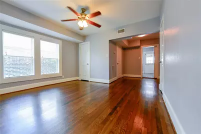 1011 E 6th 1/2 Street #2, Houston, TX 77009 - Photo 5
