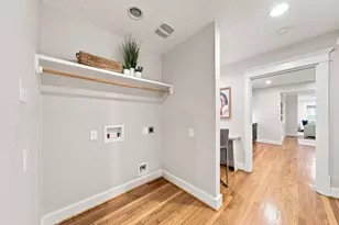 1329 Lawrence St, Houston, TX 77008 - Photo 29
