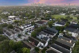 1329 Lawrence St, Houston, TX 77008 - Photo 3
