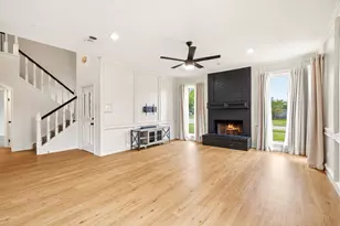 2423 1st St, Stafford, TX 77477 - Photo 3