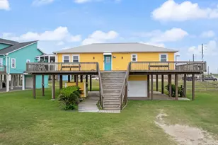 125 Bay Ave, Surfside Beach, TX 77541 - Photo 5