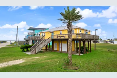 125 Bay Avenue, Surfside Beach, TX 77541 - Photo 1