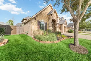 27506 Windcrest Key Ln, Fulshear, TX 77441 - Photo 3