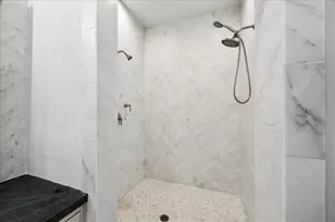 19507 Shores Dr, Galveston, TX 77554 - Photo 37