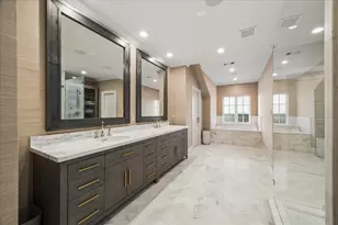 19507 Shores Dr, Galveston, TX 77554 - Photo 23