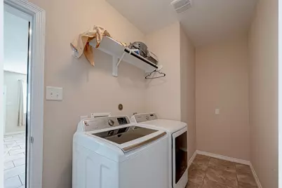 15923 Eldora Springs Court, Houston, TX 77070 - Photo 13