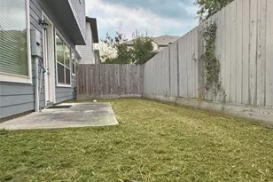 8812 Ashbloom Ln, Houston, TX 77080 - Photo 23