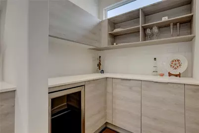 1715 Maravilla Drive, Houston, TX 77055 - Photo 13