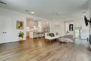 1715 Maravilla Dr, Houston, TX 77055 - Photo 11