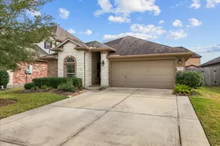 4818 Ladona Ct, League City, TX 77573 - Photo 1