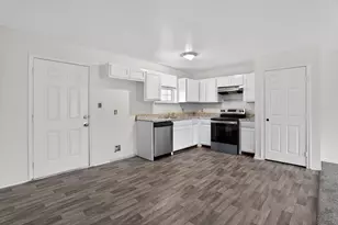 406 Watkins St, Elkhart, TX 75839 - Photo 5