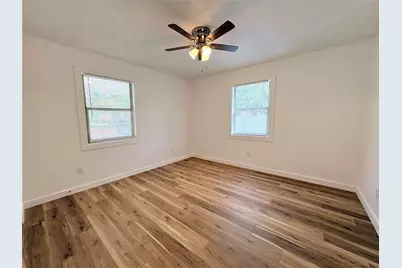 3206 Avenue K, Bay City, TX 77414 - Photo 13