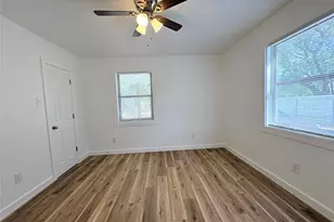 3206 Avenue K, Bay City, TX 77414 - Photo 9