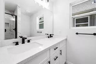 2018 Hampton A St, Houston, TX 77088 - Photo 15