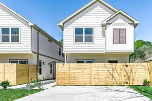 2018 Hampton A St, Houston, TX 77088 - Photo 1