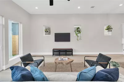 407A Sikes Street, Houston, TX 77018 - Photo 17