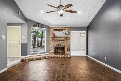 15119 Willow Branch Drive, Houston, TX 77070 - Photo 5