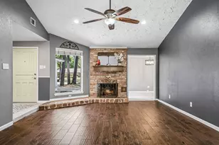 15119 Willow Branch Dr, Houston, TX 77070 - Photo 5