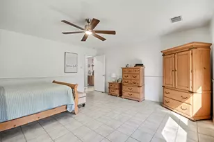 10827 Linden Gate Dr, Houston, TX 77075 - Photo 13