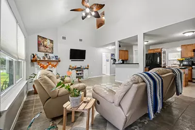 10827 Linden Gate Drive, Houston, TX 77075 - Photo 7