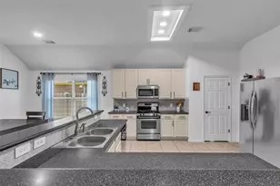 30303 Castle Forest Dr, Spring, TX 77386 - Photo 9