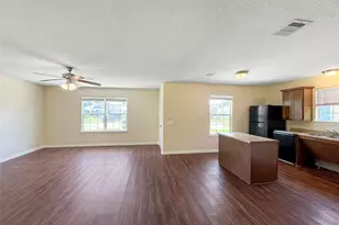 7521 Blue Jay Dr, Texas City, TX 77591 - Photo 5