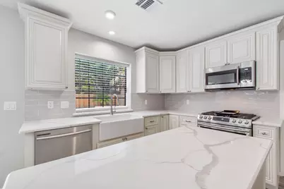 8410 Cedar Trace Drive, Spring, TX 77379 - Photo 9