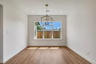 1825 Huge Oaks St, Houston, TX 77055 - Photo 17