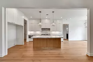 1825 Huge Oaks St, Houston, TX 77055 - Photo 13