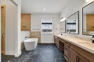 1825 Huge Oaks St, Houston, TX 77055 - Photo 21