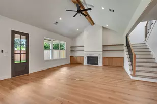 1825 Huge Oaks St, Houston, TX 77055 - Photo 7