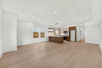 959/961 Ringold Street #A/B, Houston, TX 77088 - Photo 3