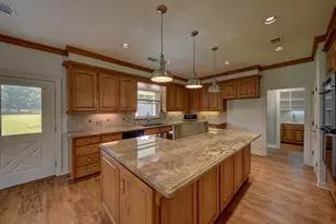609 Piney Creek Rd, Bellville, TX 77418 - Photo 17