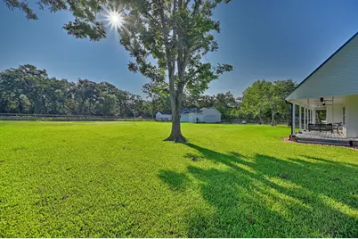 609 Piney Creek Road, Bellville, TX 77418 - Photo 37