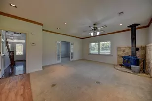 609 Piney Creek Rd, Bellville, TX 77418 - Photo 13