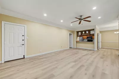 2700 Revere Street #137, Houston, TX 77098 - Photo 5