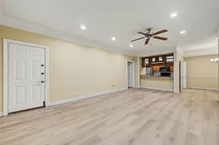 2700 Revere St, Houston, TX 77098 - Photo 5