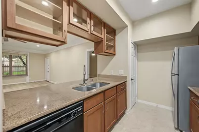 2700 Revere Street #137, Houston, TX 77098 - Photo 13