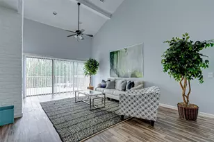 395 Rancho Bauer Dr, Houston, TX 77079 - Photo 15