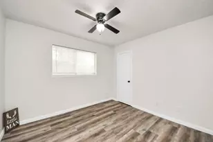 2110 Melbourne St, Houston, TX 77026 - Photo 7