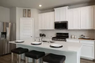 1310 Torrance Ln, Rosharon, TX 77583 - Photo 9