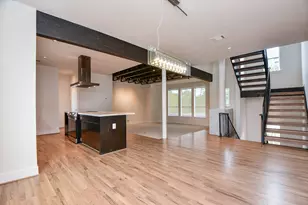 92 Dennis St, Houston, TX 77006 - Photo 11