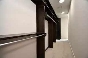 92 Dennis St, Houston, TX 77006 - Photo 33