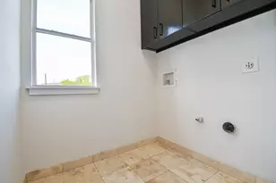 92 Dennis St, Houston, TX 77006 - Photo 39