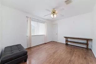 12435 Hazyglen Dr, Houston, TX 77082 - Photo 23