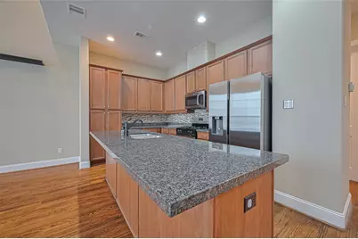 2910 Leeland Street, Houston, TX 77003 - Photo 25