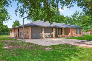 9219 Kostelnik St, Needville, TX 77461 - Photo 1