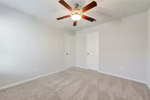 18107 Svensson Slade Ln, Houston, TX 77044 - Photo 15